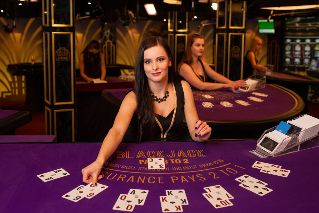 LuckyStreak live blackjack software